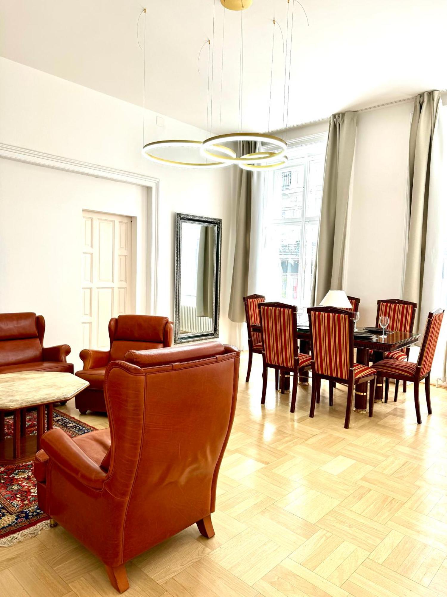 Opera Vienna Apartment 145 M2 Extérieur photo