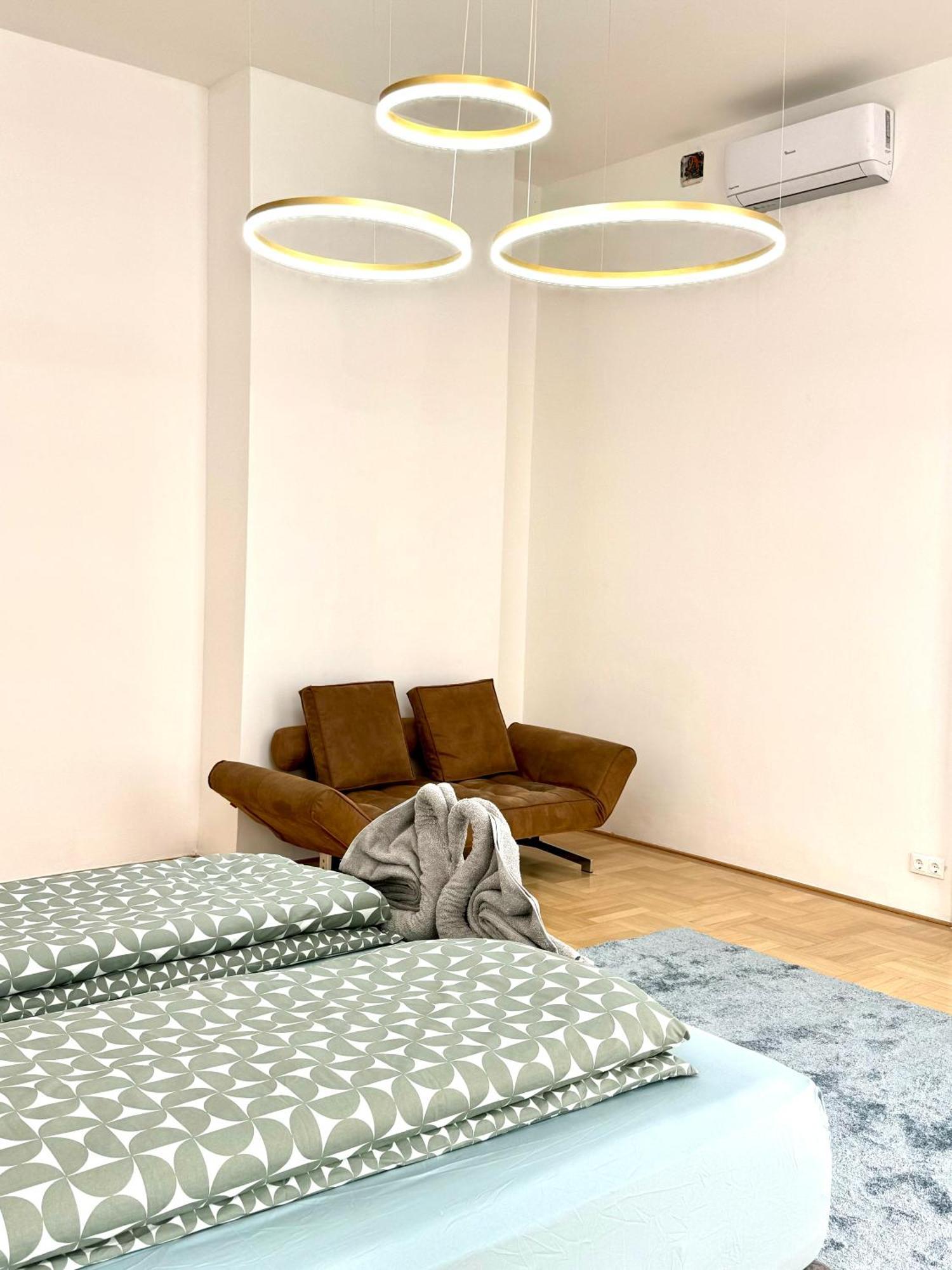 Opera Vienna Apartment 145 M2 Extérieur photo